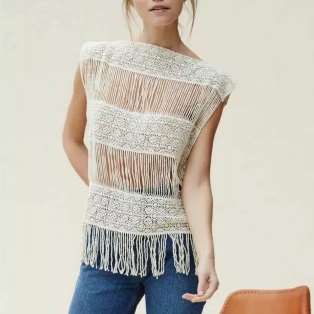 $68 retail NWT
Anthropologie Boho Crochet
Fringed Cover Top Size XS